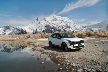 起亚新狮铂拓界试驾 动态实力全面解析